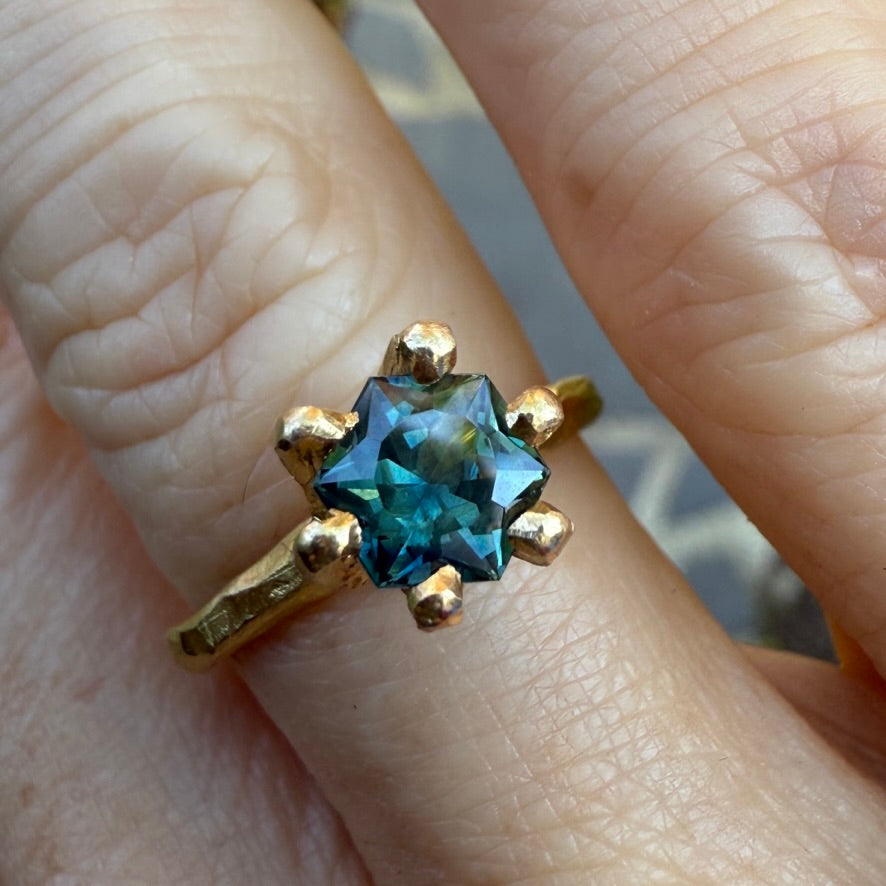 Alex ring