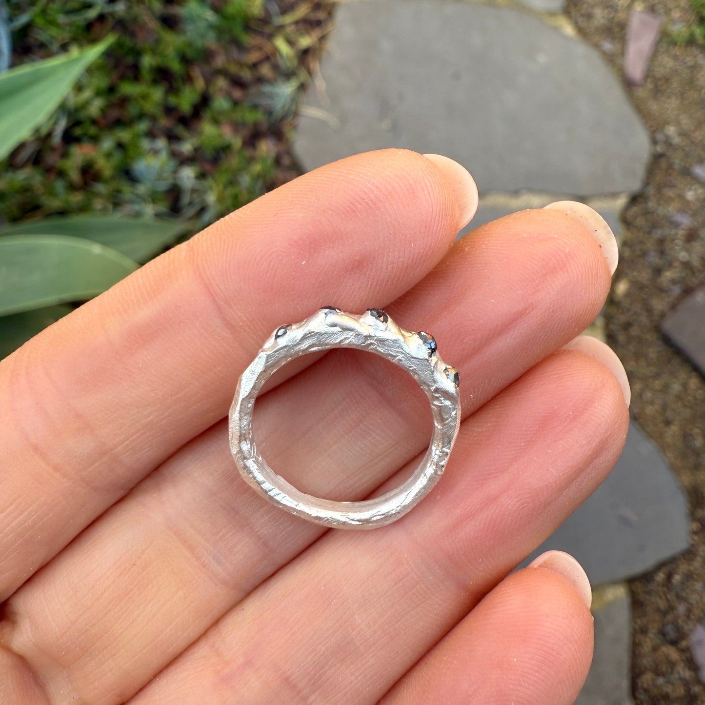 Arya ring