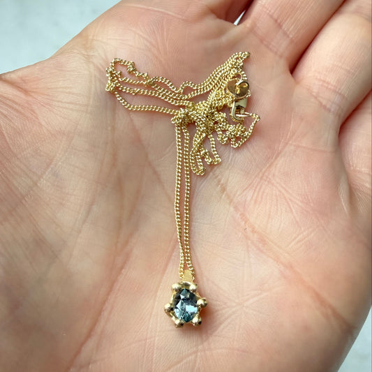 Three Colours Blue necklace